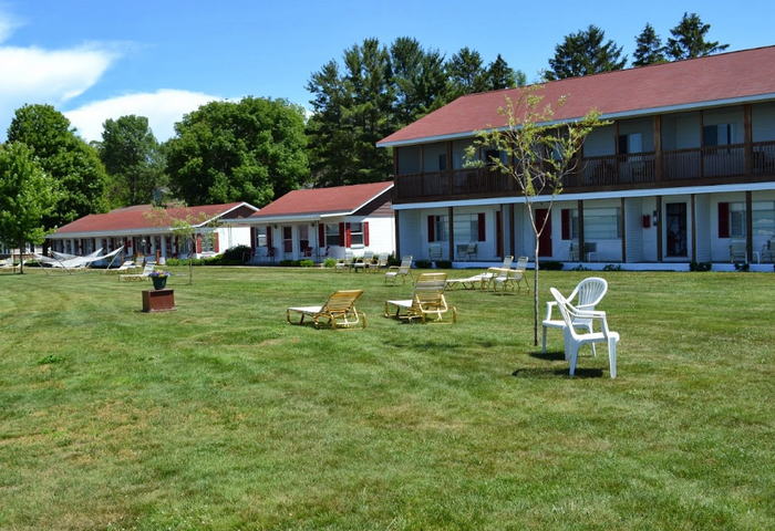 Lakeside Inn - From Website (newer photo)
